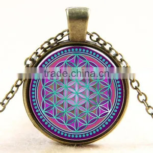 XP-TGN-LT-128 Wholesale Antique Diy Image Life Tree Pendant Glass Vintage Meaningful Dome Cabochon Necklace For Gift thumbnail-1