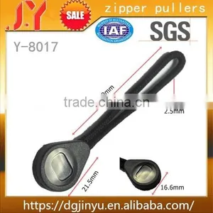 China Supplier Outdoor Downcoat Metal Plastic Zipper Puller thumbnail-1