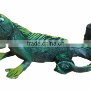 Figurine Shaped Hand Crafted Smoking Pipes - Iguana thumbnail-1