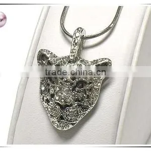 Crystal Stud Detailed Filigree Tiger Pendant Necklace thumbnail-1