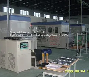 Полностью автоматическая вакуумно-формовочная машина от Shanghai YiYou thumbnail-2