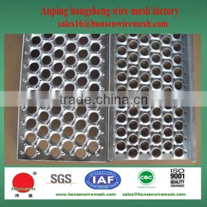 Perforated Metal Mesh thumbnail-1