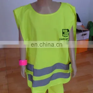New Foldable Reflective Safety Cloth for Children thumbnail-1