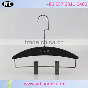 Hot Sale Long Hook Plastic Rubber Pants Hanger With Metal Clips thumbnail-1