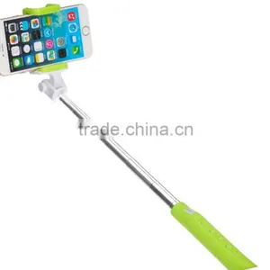 Selfie Stick With Zoom and Bluetooth thumbnail-2