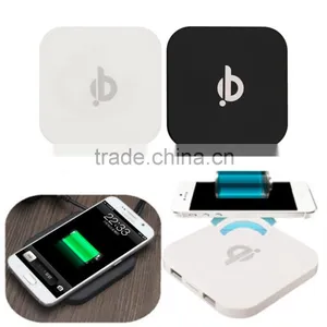 Q8 QI Wireless Charging Pad 2 USB Port Splitter HUB Charger Pad For Phoneest Wholesale thumbnail-5