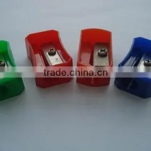 Factory Price Promotional Plastic One Hole Pencil Sharpeners thumbnail-2