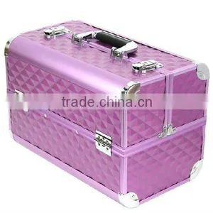Professional Aluminum Cosmetic Case thumbnail-1