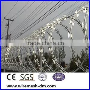 Hot-dipped Concertina Razor Barbed Wire , Razor Wire Fencing ,BTO-22 Razor Barbed Wire thumbnail-4