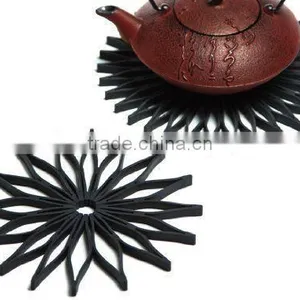 Silicone Trivet Heat Resistant Hot Pad Collapsible Placemat OEM ODM Factory thumbnail-3