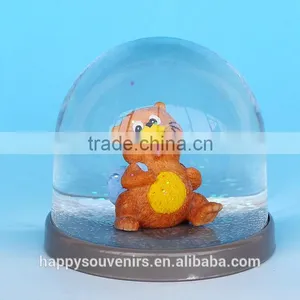 High Quality Funny Squirrel Platice Resin Snow Globes For Wholesale thumbnail-1