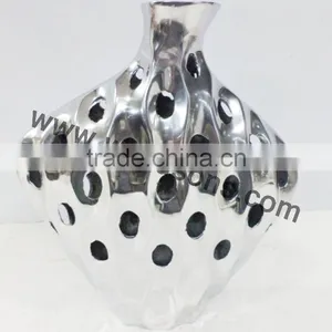 Beautiful New Style Silver Finish Home Decoration Metal Vase thumbnail-5