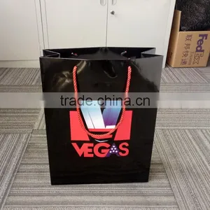 2016 China Factory Custom Paper Gift Bags With Handles thumbnail-2
