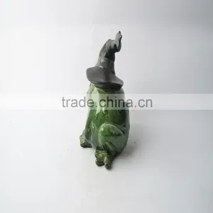 Ceramic Frog With Wizard Hat thumbnail-2