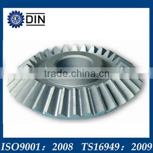 Good Quality Spur Gears With Certificates of ISO9001:2008 on Tractor thumbnail-1