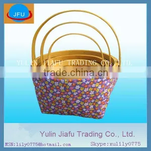 Picnic Basket Gingham Lined With Folding Handles Natural Woven Woodchip thumbnail-1