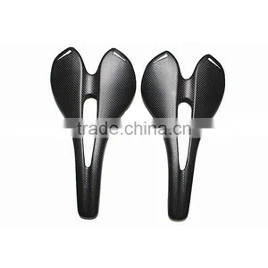 2016 High Quality 3k UD Full Carbon Fiber T700C Bicycle Saddle for Sale thumbnail-2