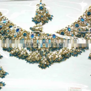 Indian Jewelry Necklaces thumbnail-1