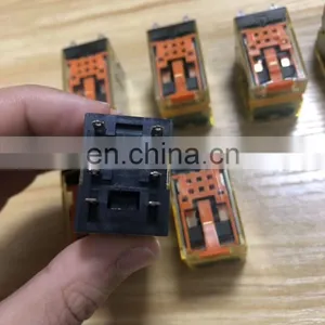 IDEC Relay RU2S-A220 thumbnail-4