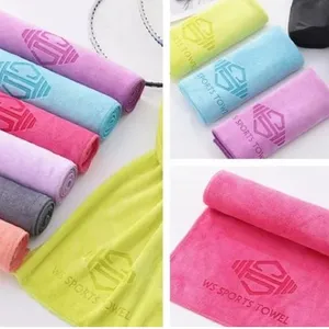 Custom Logo Microfiber Sports Towels thumbnail-1