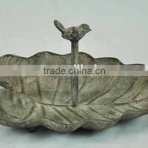14A527MK Antique Leaf-shaped Metal Tray Bird Feeder thumbnail-1