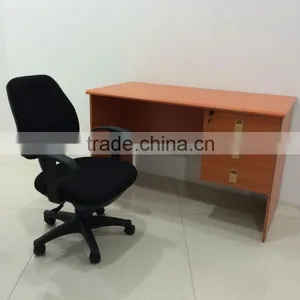Simple Design Cheap HPL Office Dest Set Office Furniture Set Desk and Chair thumbnail-2
