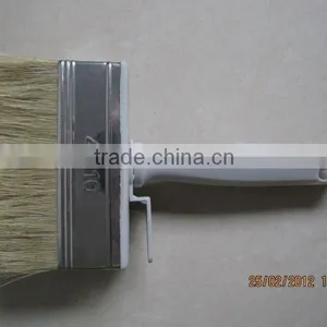 Wall Brush With Plastic Handle thumbnail-1