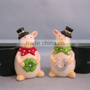 Terracotta Pig Flower Pot thumbnail-1