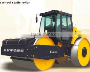 Smooth Three Wheel Static Road Roller thumbnail-1