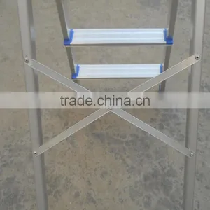 High Quality 2-8 Steps Household Ladder With EN131 /TUV GS Certificate Aluminum Folding Ladder thumbnail-3