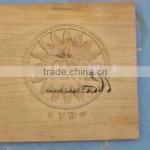 ELCONVENT WOODEN CARVING CHOPPING BLOCK thumbnail-1
