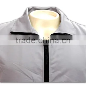 China Manufactory High Quality Light Color Tailored Unique Pocket Work Vest thumbnail-5