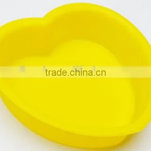 YangJiang Factory Manufacture Cheap Durable Nonstick Heart Shape Silicone Cake Molds thumbnail-1