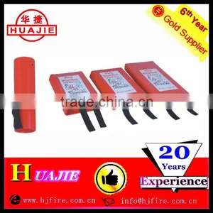 Hot Sell Fiberglass Fire Blanket Ideal For Most Kitchens, Homes & Caravans thumbnail-1