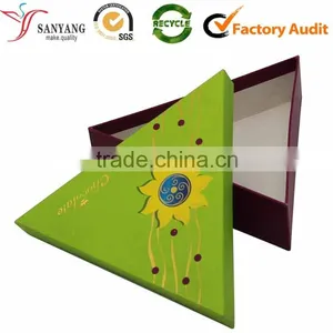 Creative Triangle Shape Biscuit Cookie Paper Gift Box Small Candy Packing Box With Lid thumbnail-4