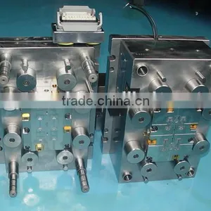 Plastic Injection Tooling Mould/plastic Injection Moulding and Plastic Flip Cap Moulds thumbnail-1