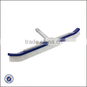 Curved Pool Brush With Aluminium Handle thumbnail-1