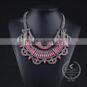 High Quality Vintage Rhinestone Chunky Statement Necklace Tin Alloy Fashion Women Pendant Necklace 6390084 thumbnail-2