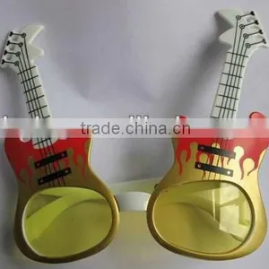 Lovely Plastic Party Glasses thumbnail-1