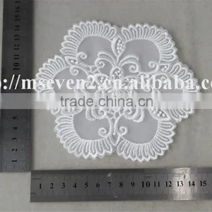 Wholesale White Color Flower Appliques Embroidery Patch for Ladies Dress thumbnail-6