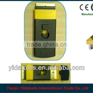 Plastic Ice Scraper With Spare Blades thumbnail-1