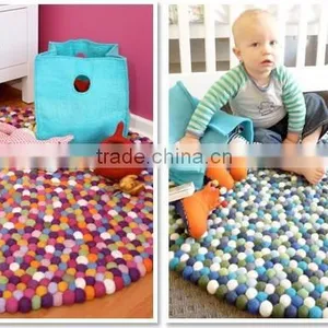 2017 Hot New Products Wholesale China Supplier Eco-friendly Baby Floor Mat Nepal Wool Felt Ball Rug Made in China thumbnail-3