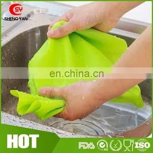 FDA Standard Size 40*30cm Safe Durable Silicone Dining Table Mat thumbnail-4