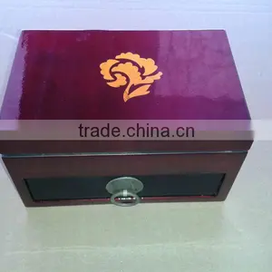 Lacquer Box thumbnail-1