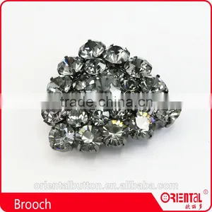 Dark Grey Rhinestone Decorated Sewing Type Brooch for Cappa and Coats thumbnail-1
