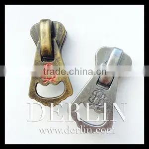 Auto Lock Custom OEM Logo Branded Debossed Zipper Slider thumbnail-1