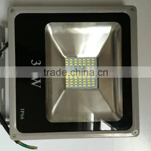 Competitive Price 30w Smd Portable Led Flood Light thumbnail-2