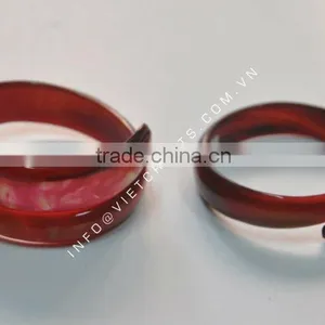 Small Horn Bangle With Dried Color thumbnail-1