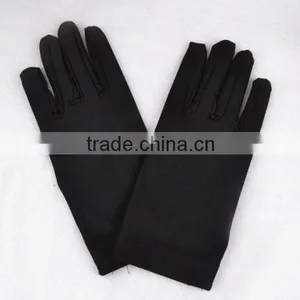 Gloves thumbnail-1