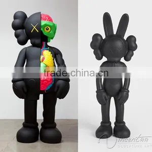 Whoelsale Outdoor Decoration Resin Craft Fiberglass Kaws Companion thumbnail-2
